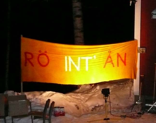 R� int �N